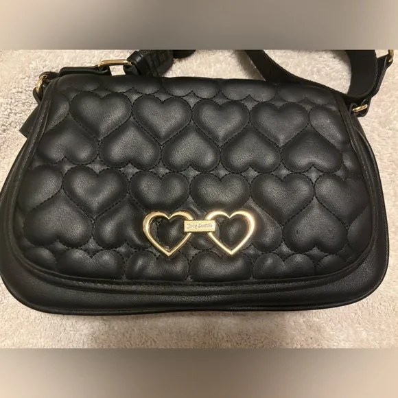Juicy Couture Black Straight From The Heart Quilted Heart Crossbody Bag - Picture 3 of 8